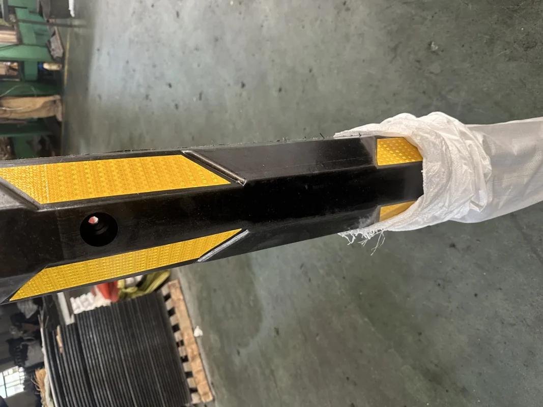 2000mm-rubber-wheel-stopper-detail