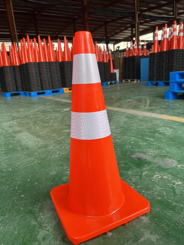 700mm Reflective Flexible PVC Traffic Cone